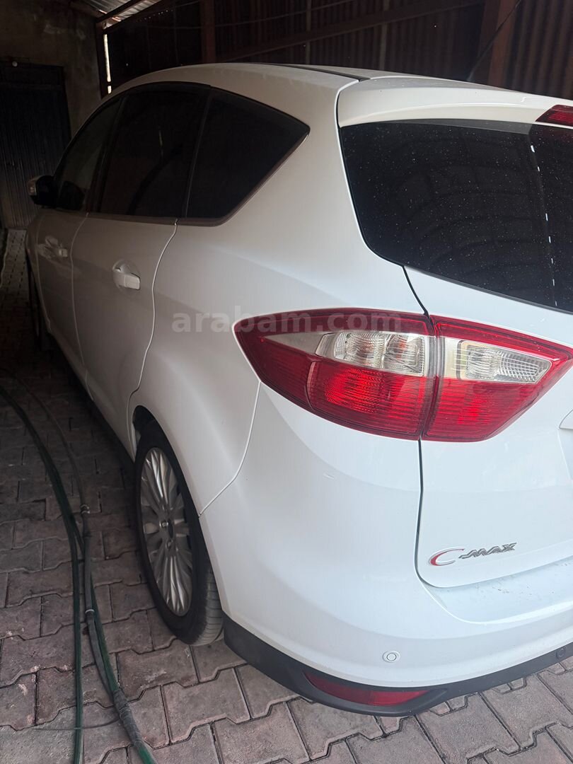 Sahibinden Ford C-Max 1.6 TDCi Titanium X 2013 Model Adana 166.000 km Beyaz 4