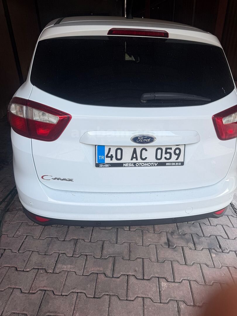 Sahibinden Ford C-Max 1.6 TDCi Titanium X 2013 Model Adana 166.000 km Beyaz 5