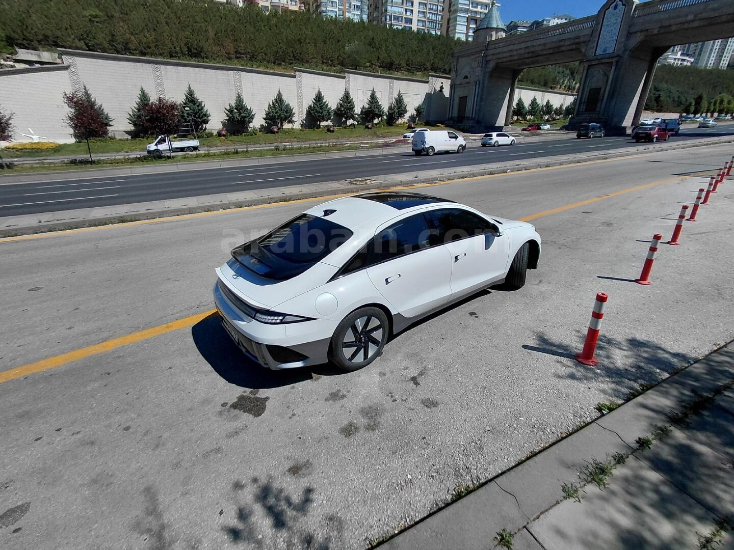 Sahibinden Hyundai Ioniq 6 Advance 2024 Model Ankara 48.000 km Beyaz 1