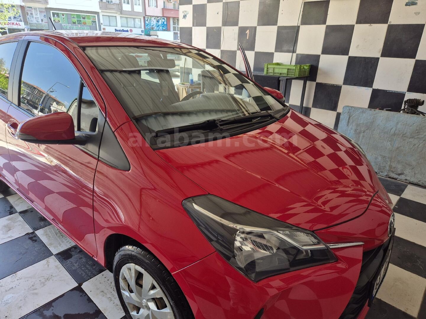 Sahibinden Toyota Yaris 1.5 Fun Special 2018 Model Bursa 112.000 km Kırmızı 6