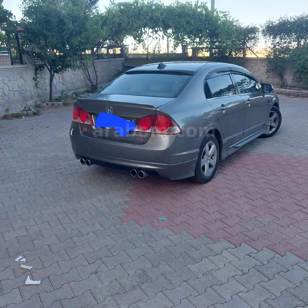 Sahibinden Honda Civic 1.6i VTEC Elegance 2008 Model Kayseri 283.000 km Gri 3