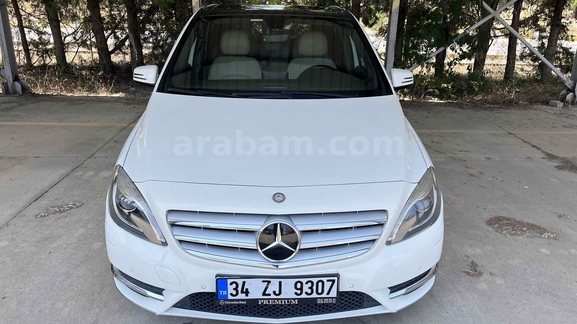 Sahibinden Mercedes - Benz B 180 BlueEFFICIENCY Elite 2013 Model Antalya 149.900 km Beyaz 1