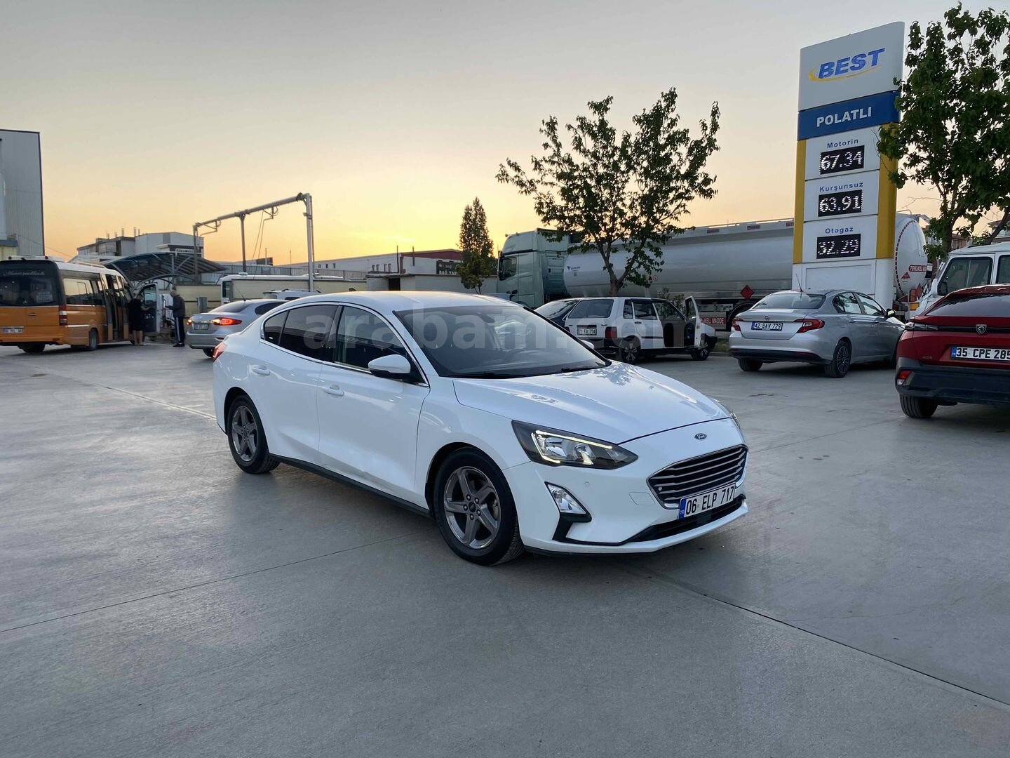 Sahibinden Ford Focus 1.5 TDCi Trend X 2019 Model Ankara 207.000 km Beyaz 6
