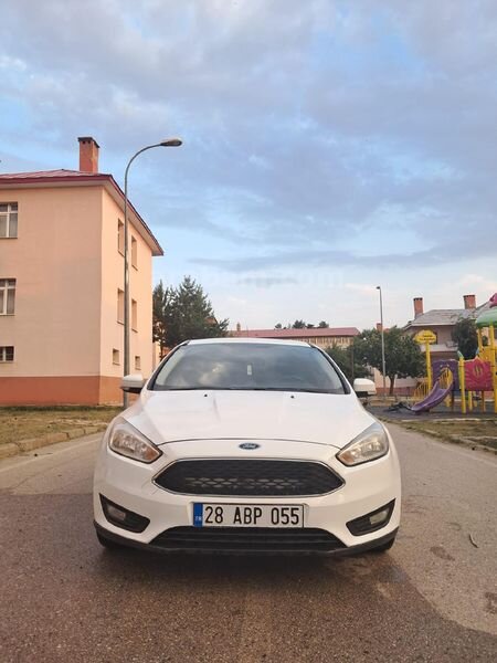 Sahibinden Ford Focus 1.6 Ti-VCT Trend X 2015 Model Erzurum 128.000 km Beyaz 1