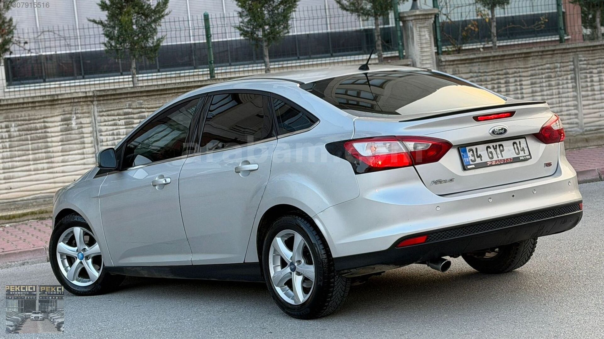 Galeriden Ford Focus 1.6 TDCi Trend 2013 Model Konya 259.000 km Gri 7