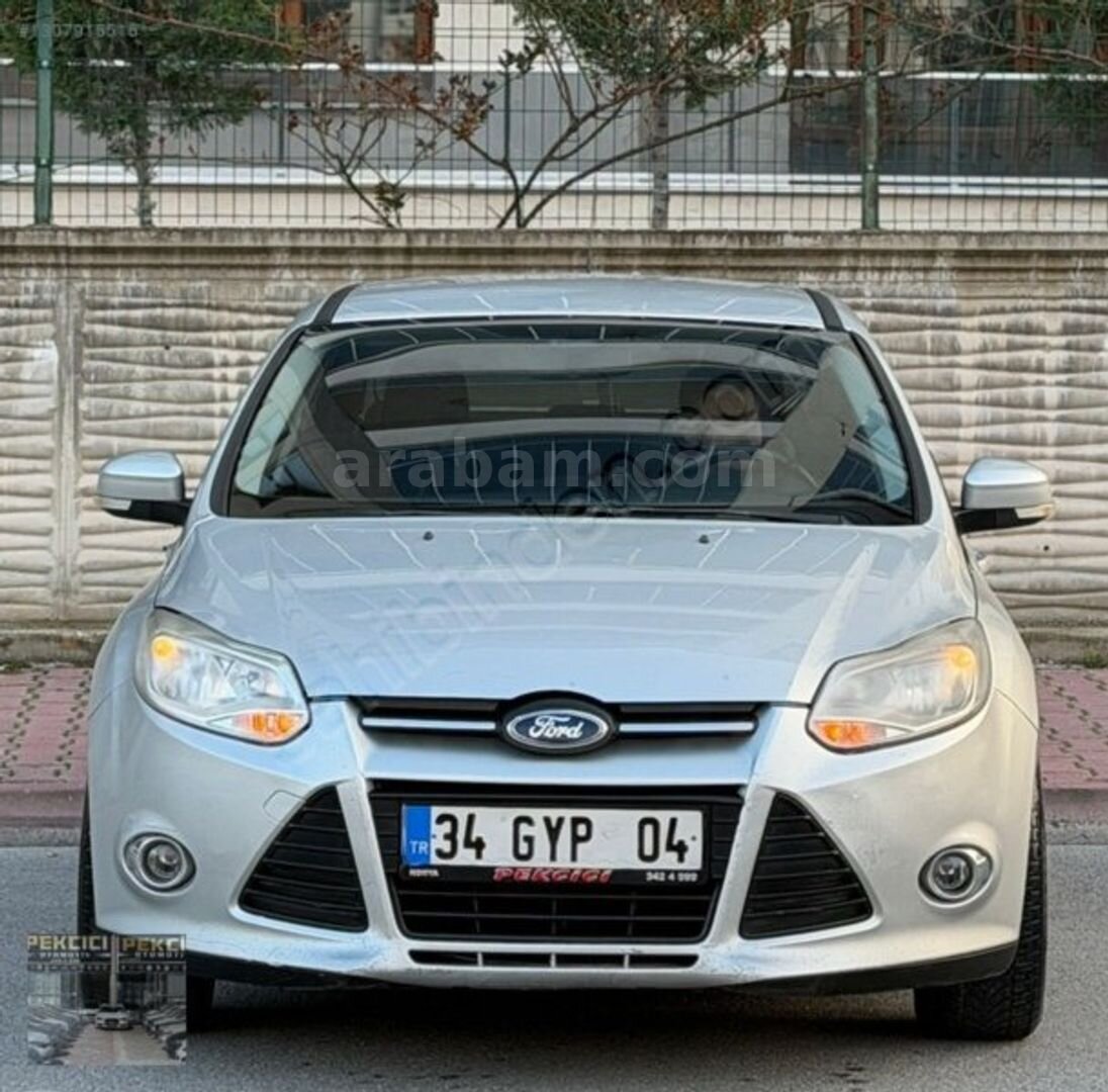 Galeriden Ford Focus 1.6 TDCi Trend 2013 Model Konya 259.000 km Gri 4