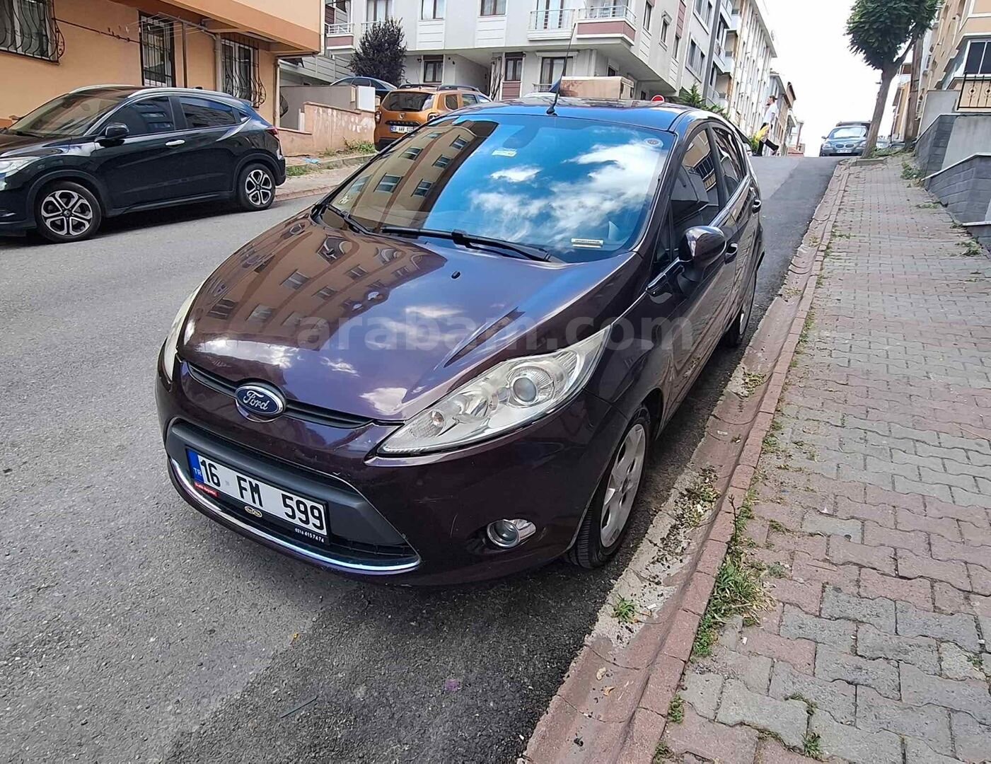 Sahibinden Ford Fiesta 1.4 TDCi Titanium X 2011 Model İstanbul 275.000 km Bordo 2