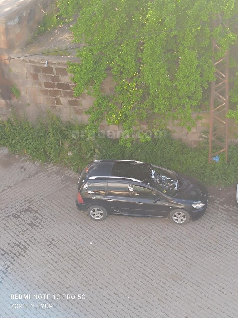 Sahibinden Peugeot 307 1.6 Profil 2004 Model Bitlis 400.000 km Siyah 4