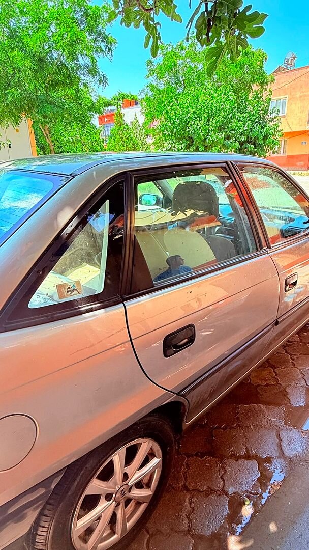 Sahibinden Opel Astra 1.6 GL 1996 Model Manisa 296.000 km Kahverengi 6