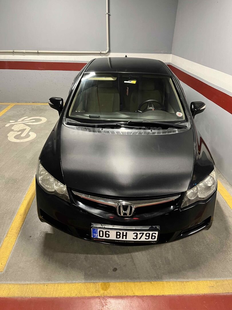 Sahibinden Honda Civic 1.6i VTEC Dream 2007 Model İstanbul 263.500 km Siyah 1