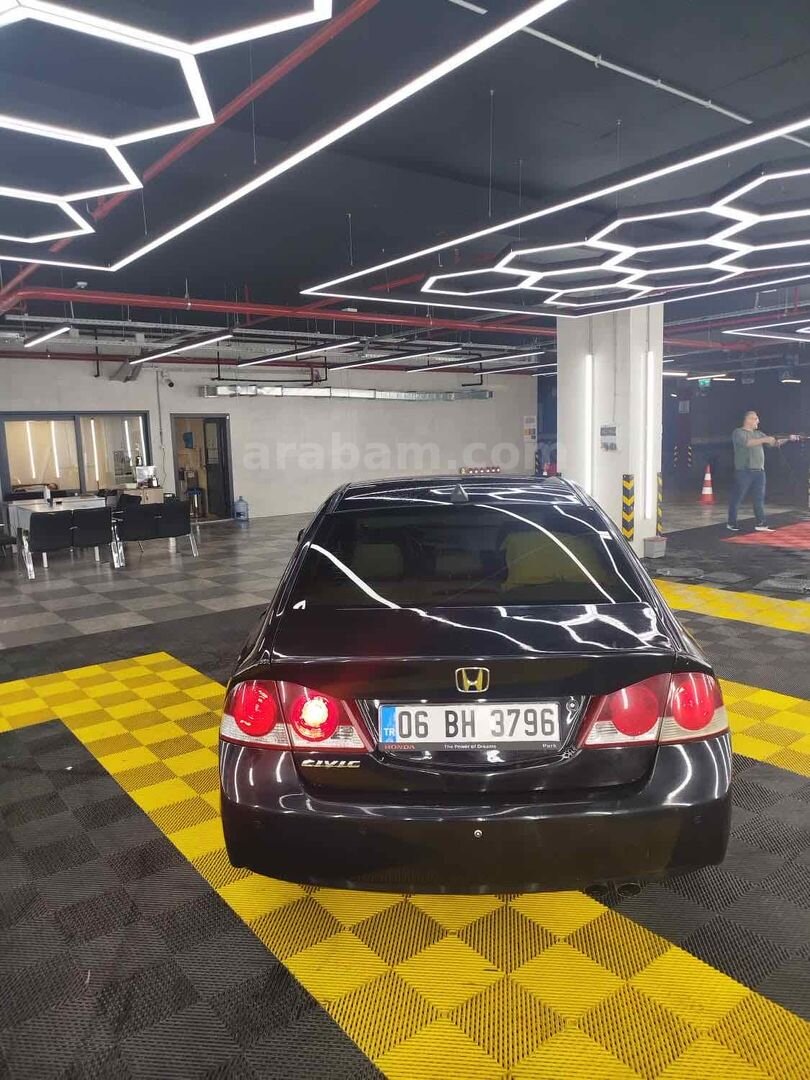 Sahibinden Honda Civic 1.6i VTEC Dream 2007 Model İstanbul 263.500 km Siyah 3