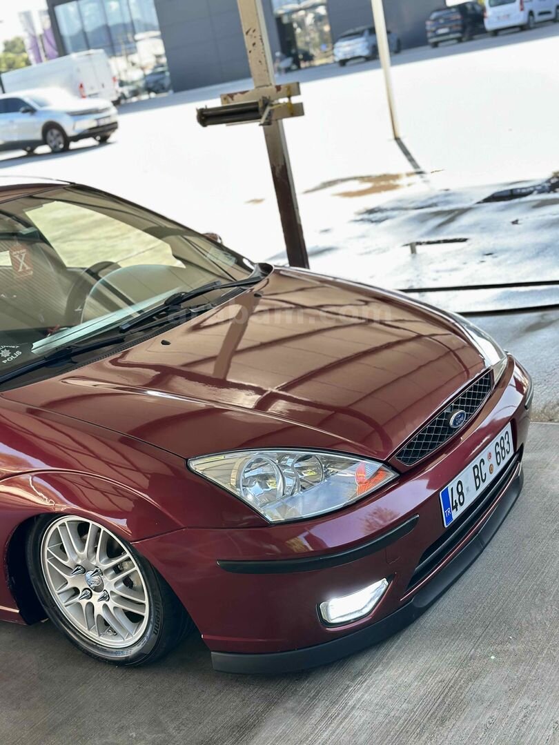 Sahibinden Ford Focus 1.6 Ghia 2002 Model Muğla 285.000 km Bordo 2