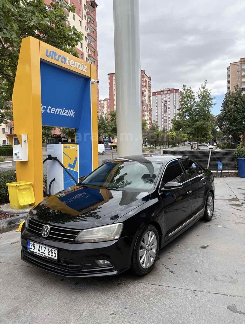 Sahibinden Volkswagen Jetta 1.6 TDi Highline 2014 Model Kayseri 346.000 km Siyah 7