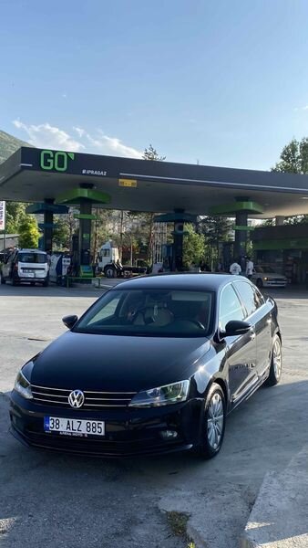 Sahibinden Volkswagen Jetta 1.6 TDi Highline 2014 Model Kayseri 346.000 km Siyah