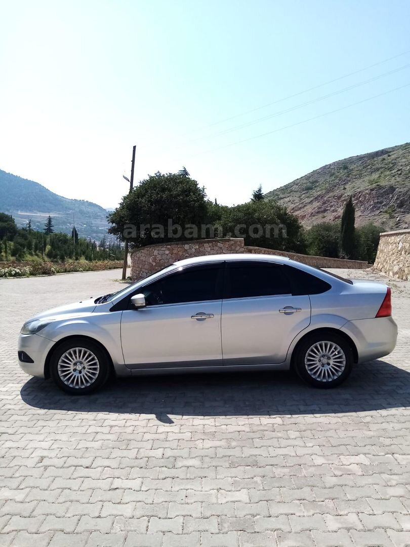 Sahibinden Ford Focus 1.6 TDCi Titanium 2011 Model Tokat 219.000 km Gri (metalik) 4