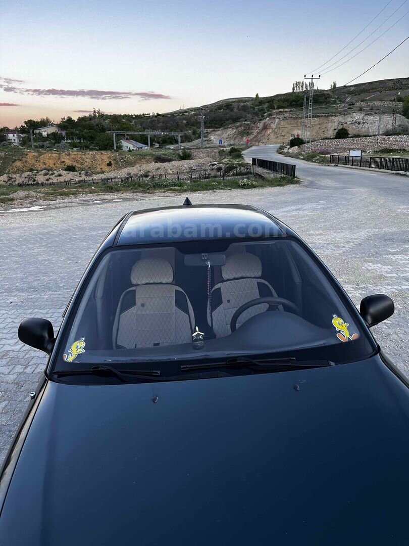 Sahibinden Hyundai Accent 1.3 LS 1998 Model Sivas 310.000 km Yeşil 3
