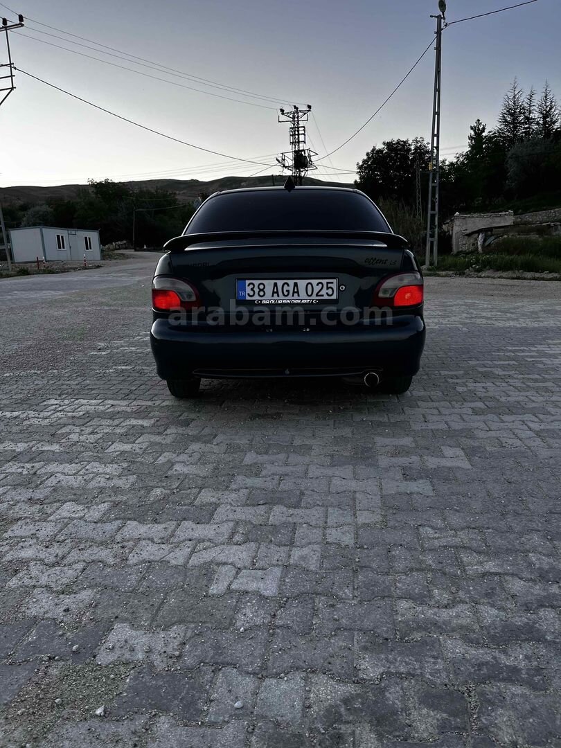 Sahibinden Hyundai Accent 1.3 LS 1998 Model Sivas 310.000 km Yeşil 5