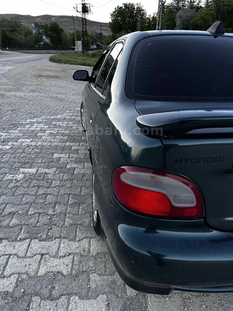 Sahibinden Hyundai Accent 1.3 LS 1998 Model Sivas 310.000 km Yeşil 7