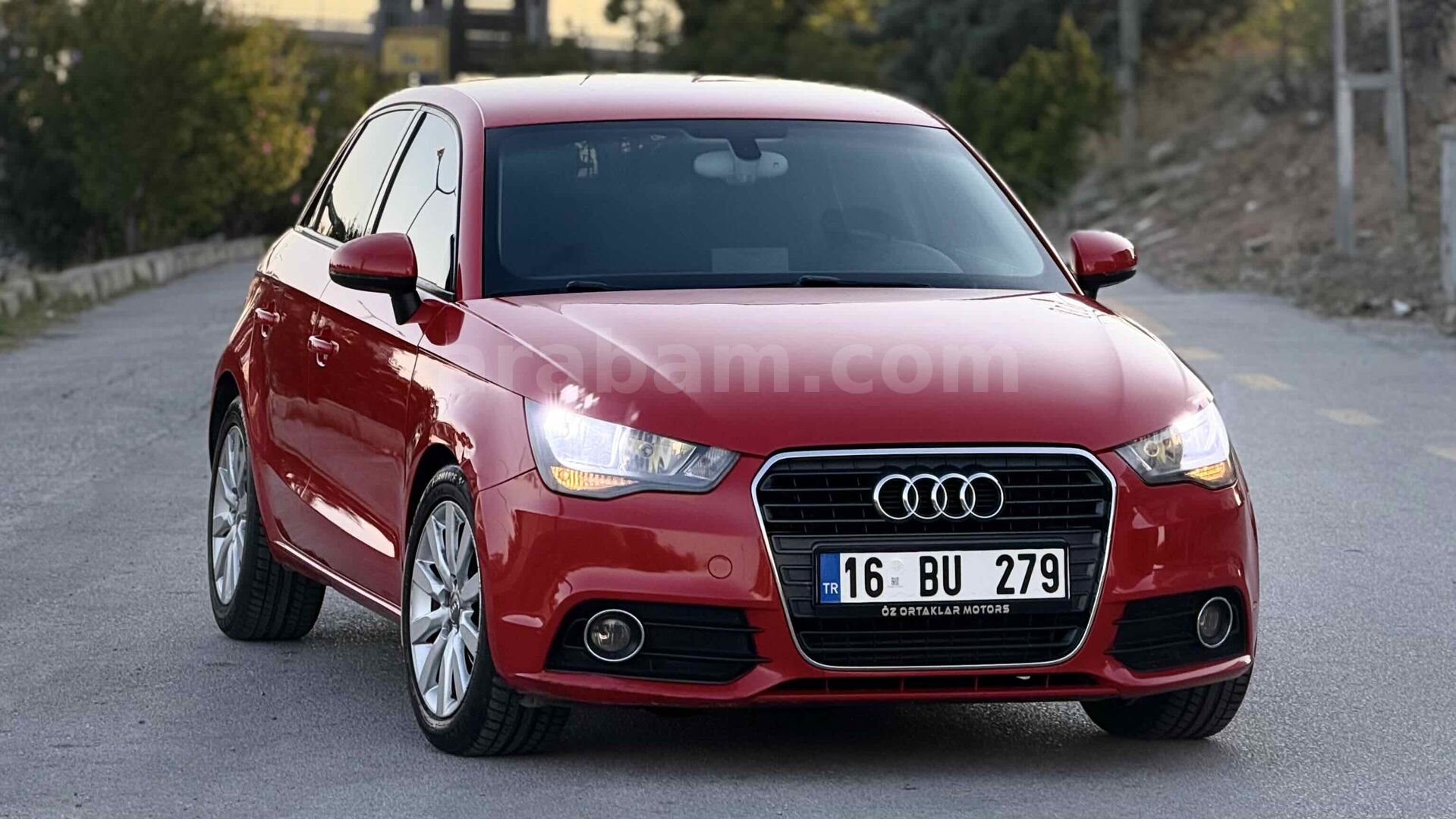 Galeriden Audi A1 1.6 TDI Attraction 2012 Model Ankara 220.000 km Kırmızı 2