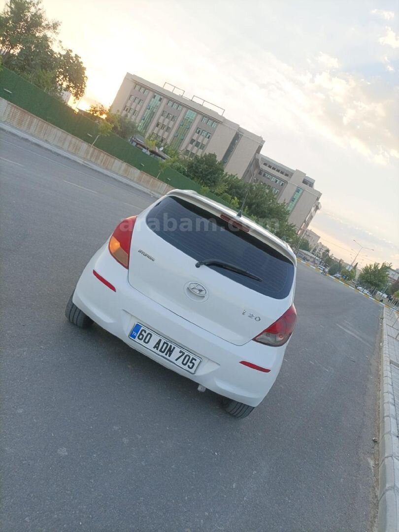 Sahibinden Hyundai i20 1.4 CRDi Jump 2013 Model Şanlıurfa 259.000 km Beyaz 4