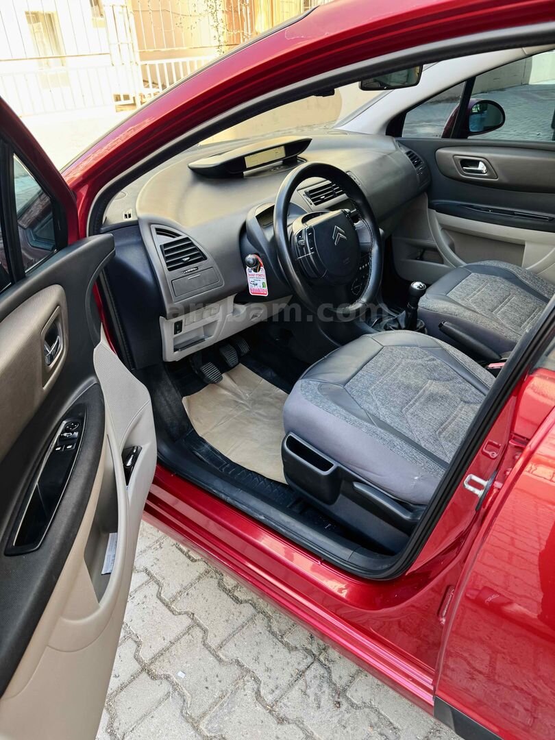 Sahibinden Citroen C4 1.6 HDi SX 2006 Model Mersin 371.000 km Kırmızı 7