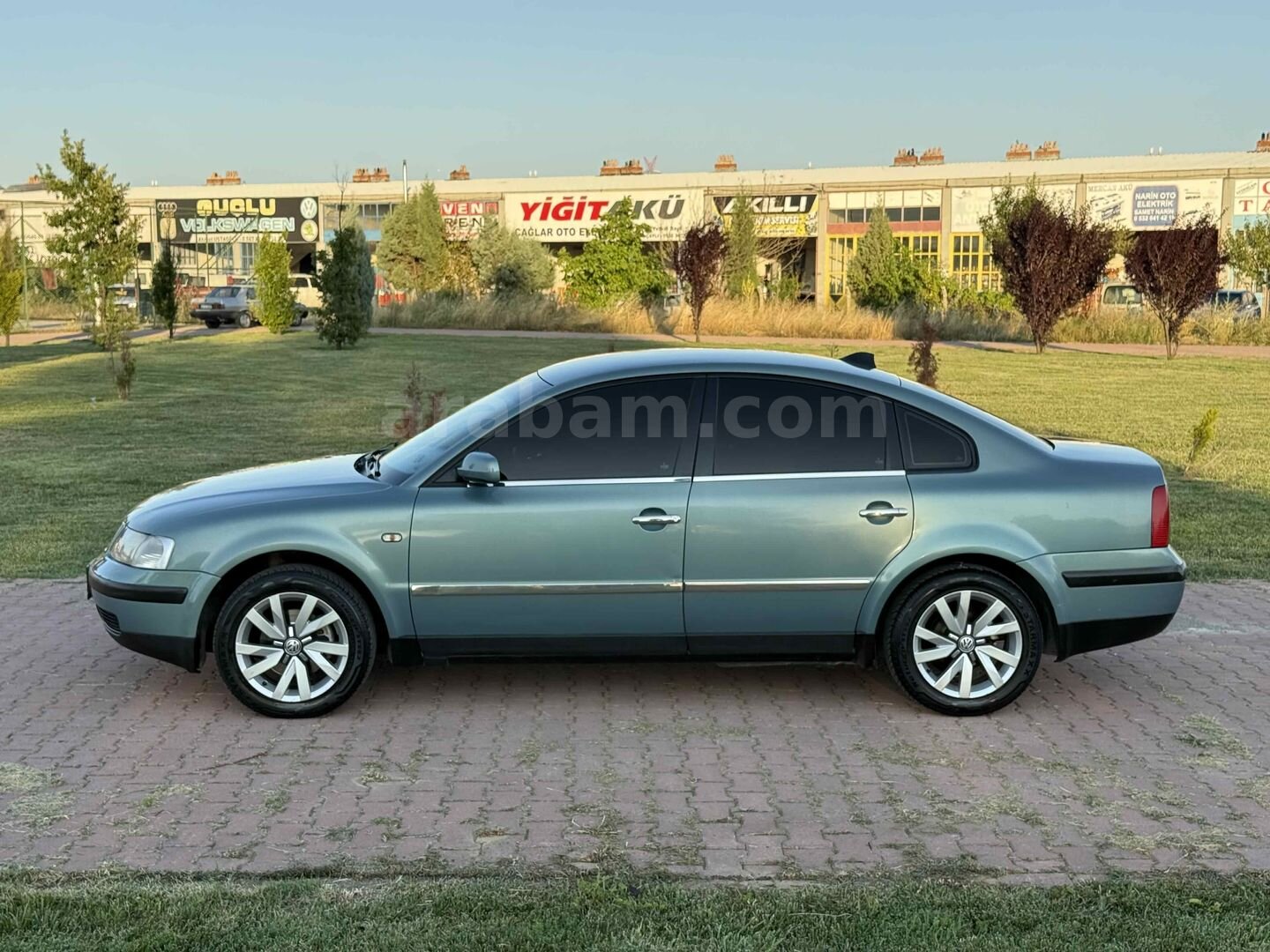 Galeriden Volkswagen Passat 1.8 T Comfortline 1998 Model Konya 197.000 km Yeşil (metalik) 4
