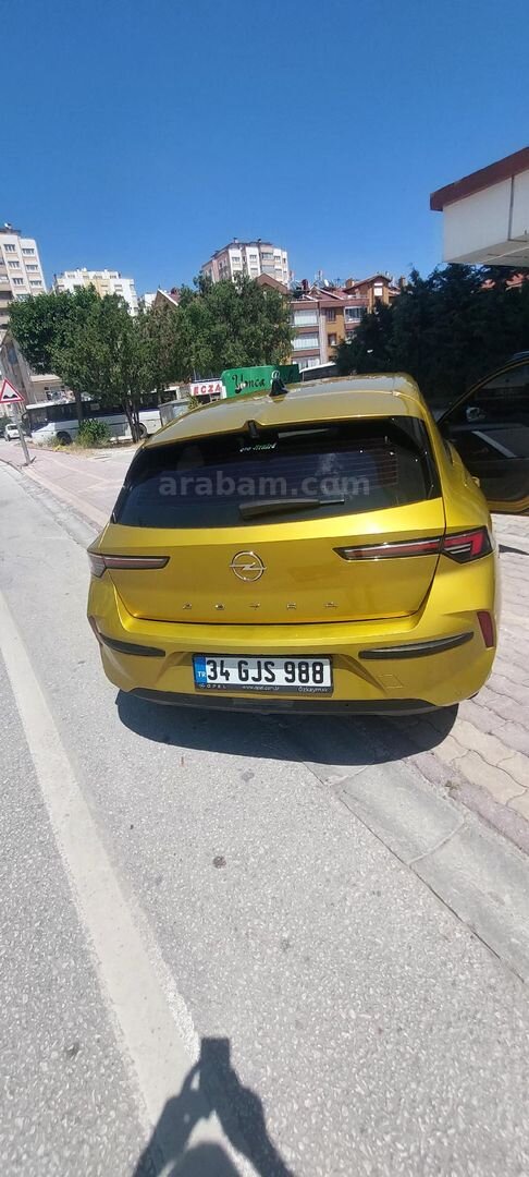 Sahibinden Opel Astra 1.2 T Edition 2023 Model Konya 81.500 km Altın 4