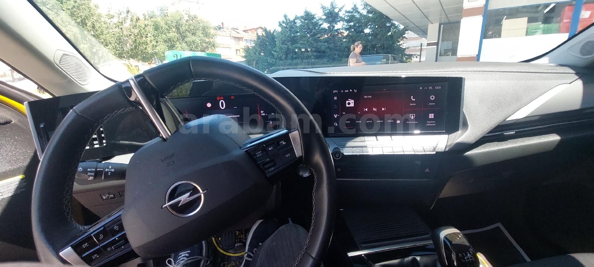 Sahibinden Opel Astra 1.2 T Edition 2023 Model Konya 81.500 km Altın 3