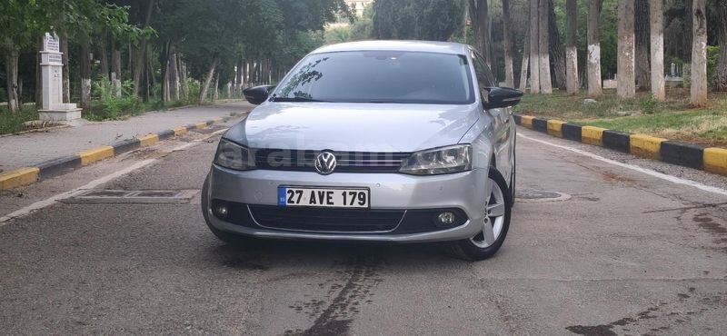 Sahibinden Volkswagen Jetta 1.6 TDi Highline 2012 Model Gaziantep 340.000 km Gri (Gümüş)