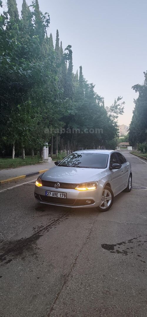 Sahibinden Volkswagen Jetta 1.6 TDi Highline 2012 Model Gaziantep 340.000 km Gri (Gümüş) 2