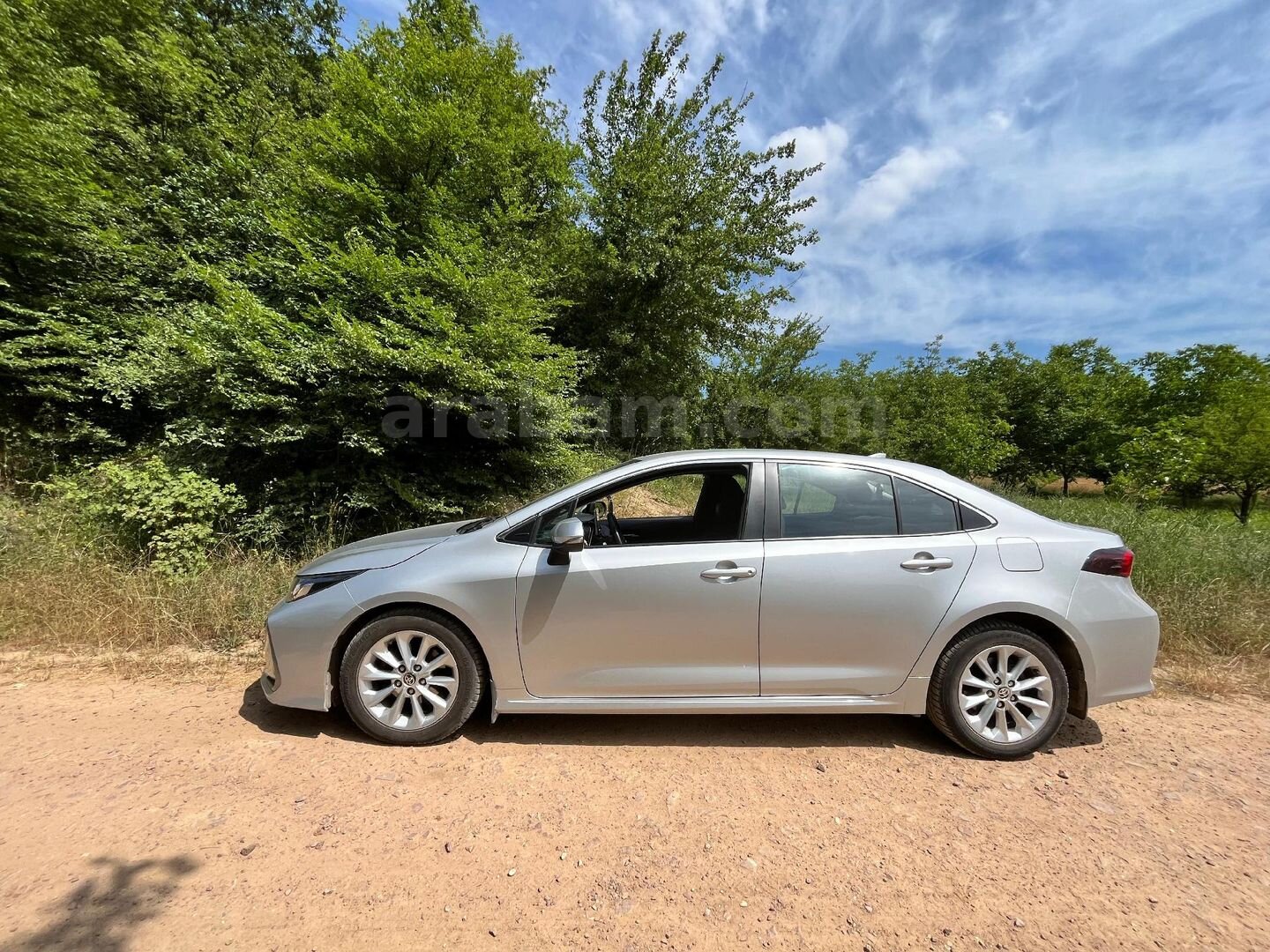 Sahibinden Toyota Corolla 1.5 Dream 2021 Model Kocaeli 63.000 km Gri 3