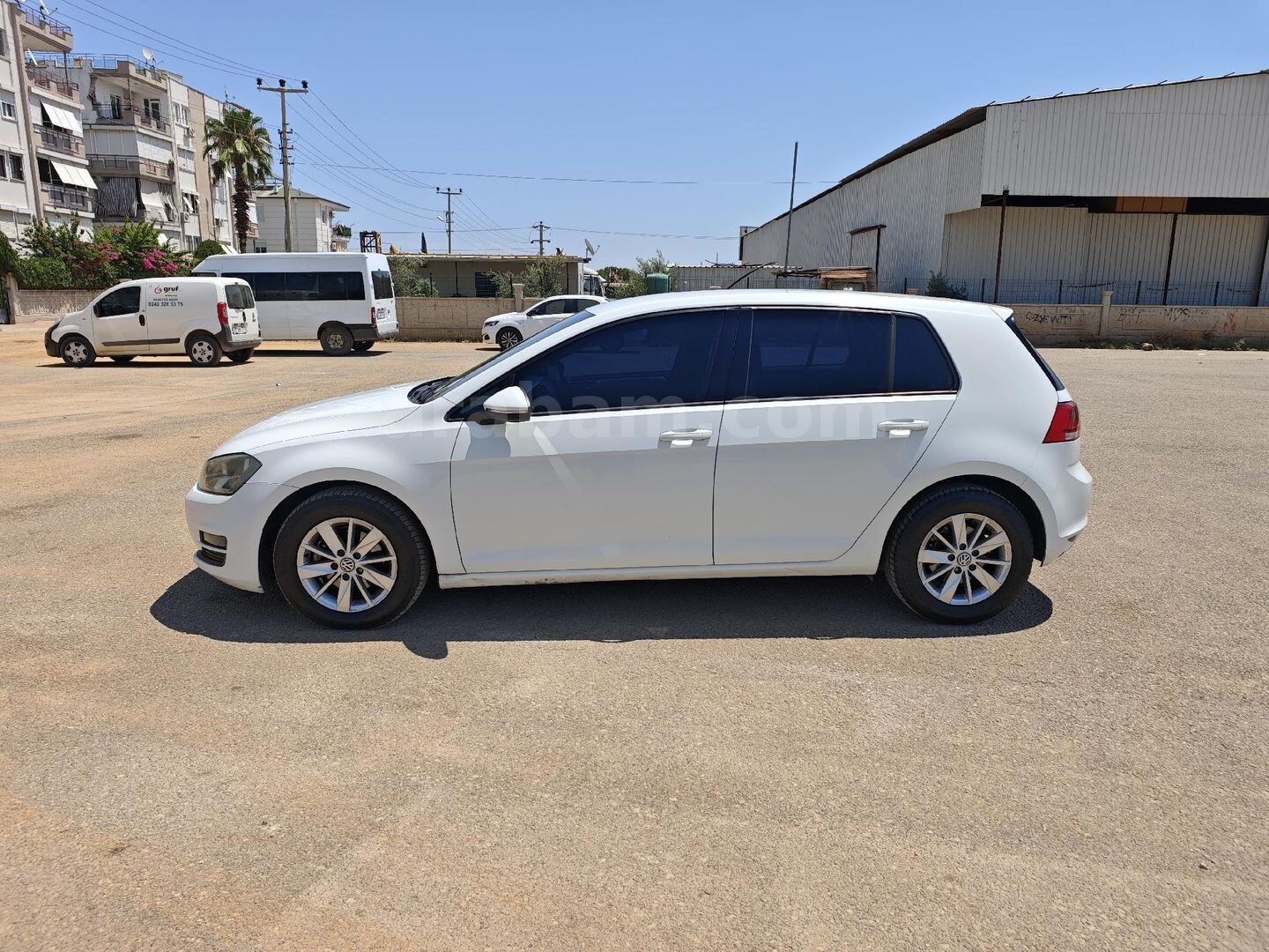 Sahibinden Volkswagen Golf 1.6 TDi BlueMotion Midline Plus 2014 Model Antalya 284.000 km Beyaz 4