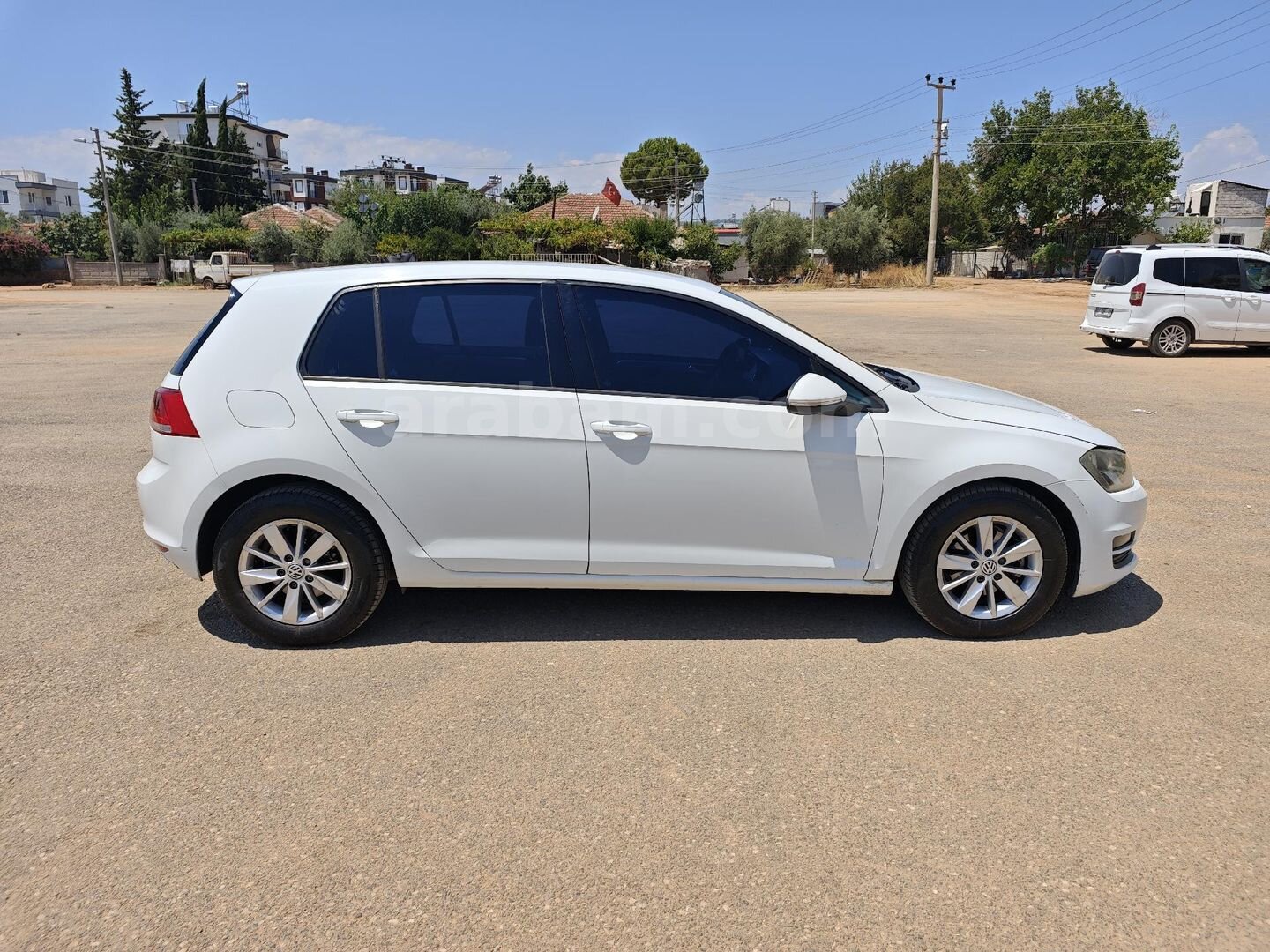 Sahibinden Volkswagen Golf 1.6 TDi BlueMotion Midline Plus 2014 Model Antalya 284.000 km Beyaz 5