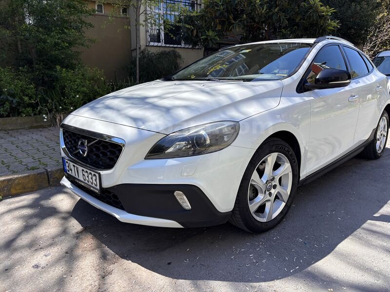 Sahibinden Volvo V40 Cross Country 1.6 T4 Advance 2013 Model İstanbul 113.500 km Beyaz