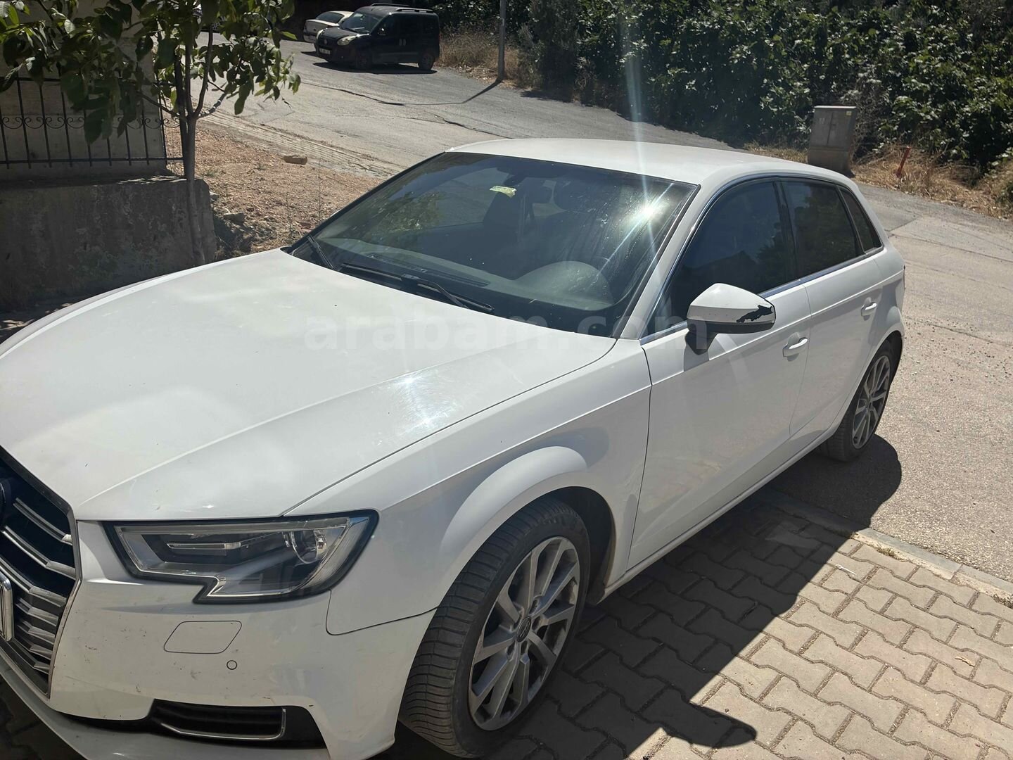 Sahibinden Audi A3 Sportback 1.6 TDI Design Line 2016 Model Bursa 156.000 km Beyaz 5