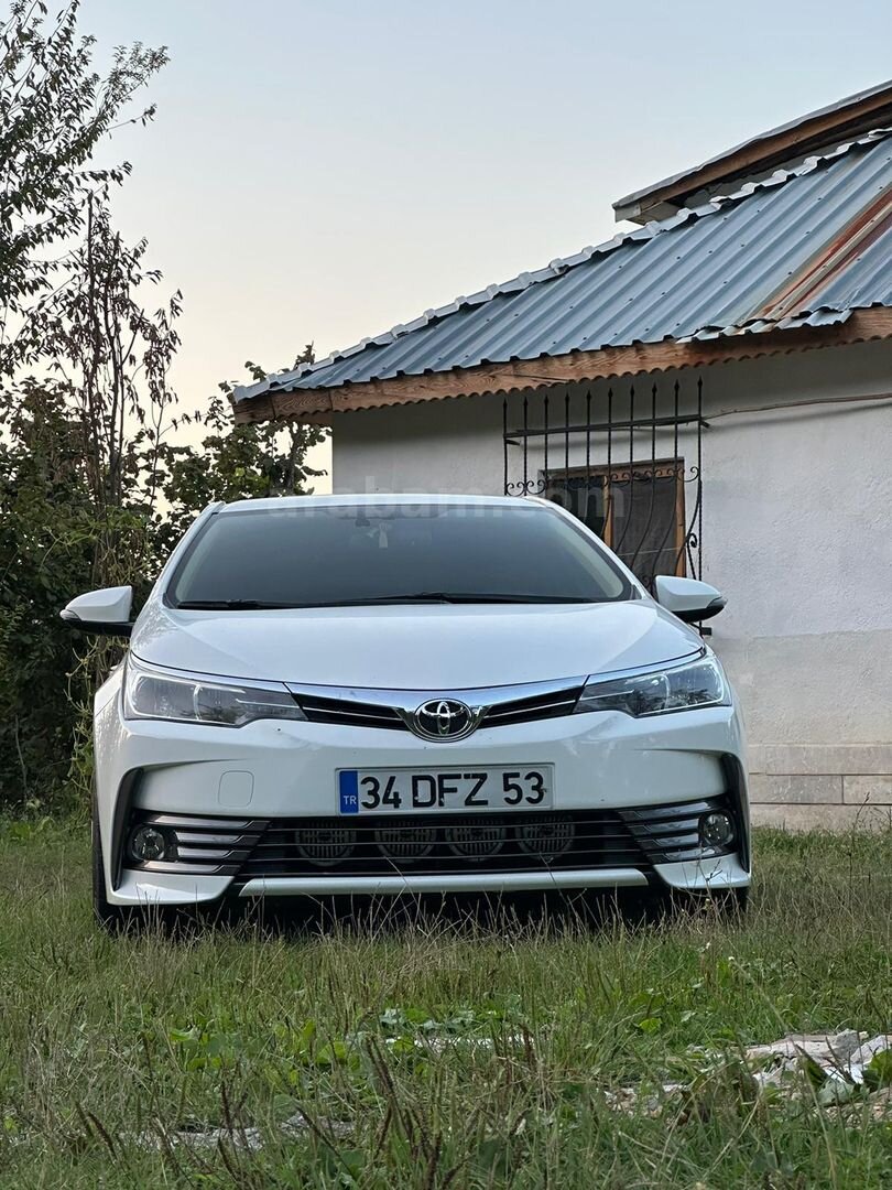 Sahibinden Toyota Corolla 1.6 Advance 2017 Model İstanbul 165.000 km Beyaz 6