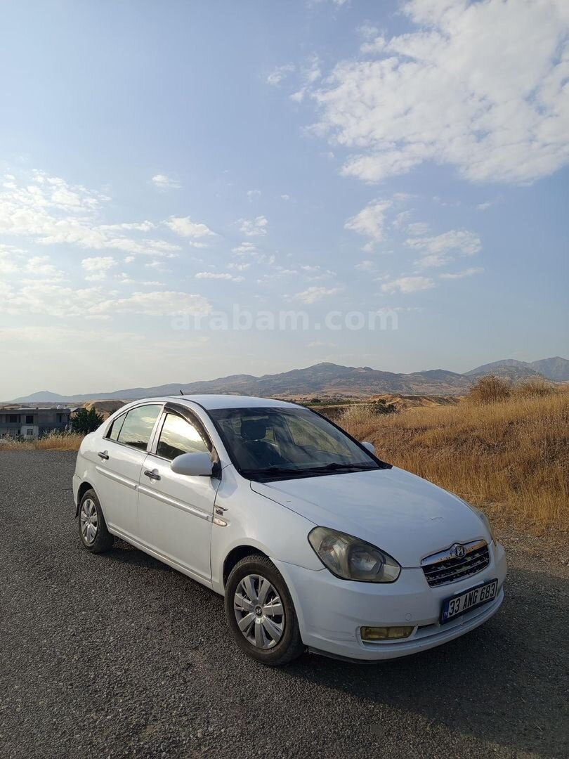 Sahibinden Hyundai Accent Era 1.5 CRDi-VGT Team 2006 Model Batman 384.377 km Beyaz 6