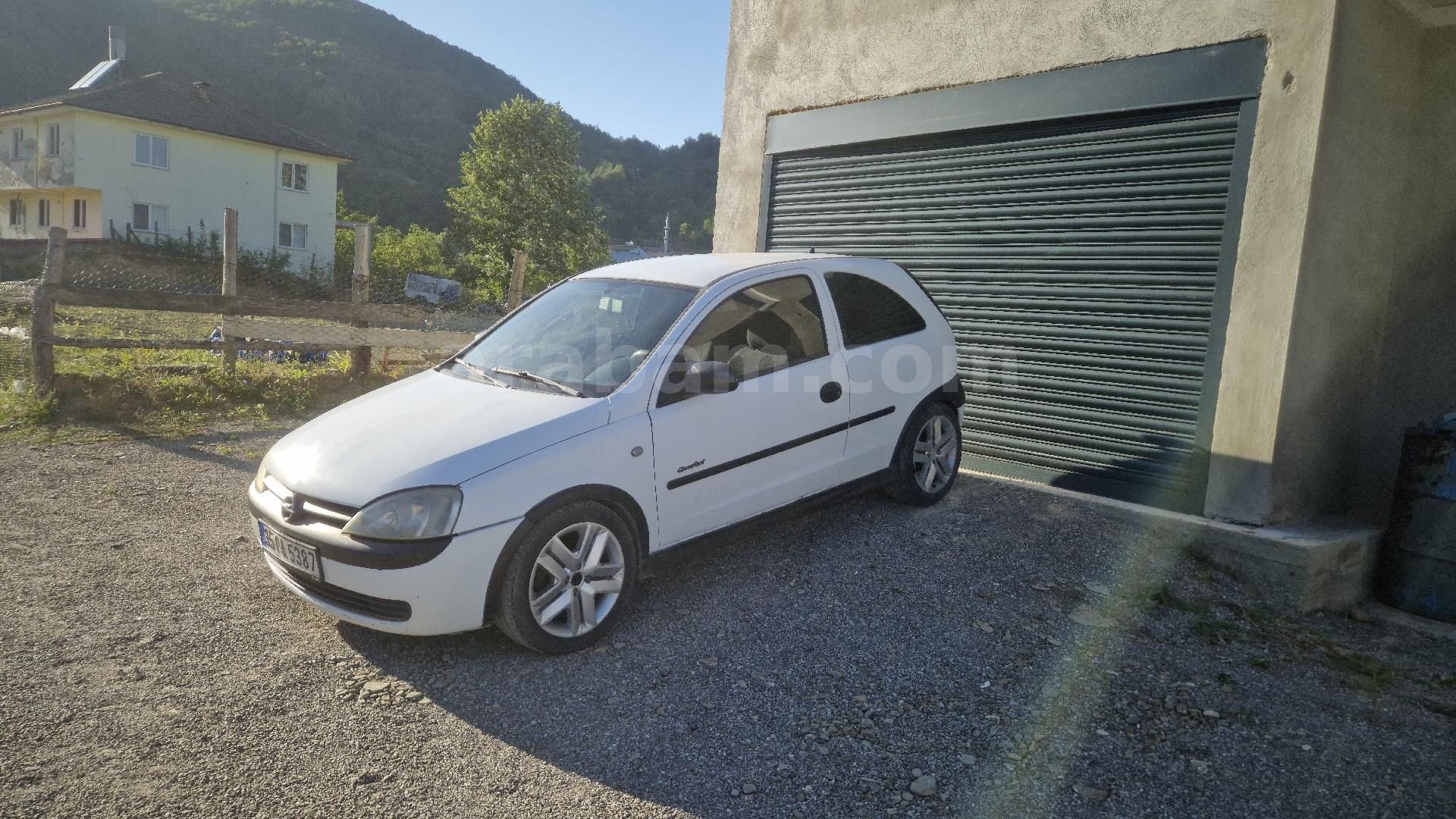 Sahibinden Opel Corsa 1.4 Comfort 2001 Model Bartın 319.000 km Beyaz 2