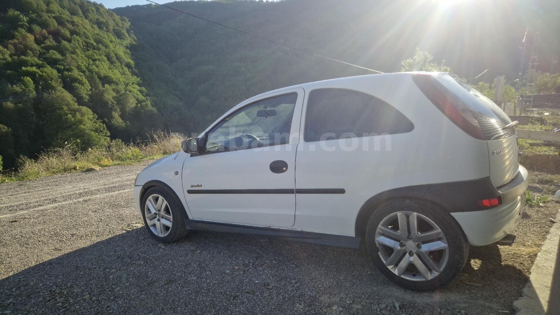 Sahibinden Opel Corsa 1.4 Comfort 2001 Model Bartın 319.000 km Beyaz 4