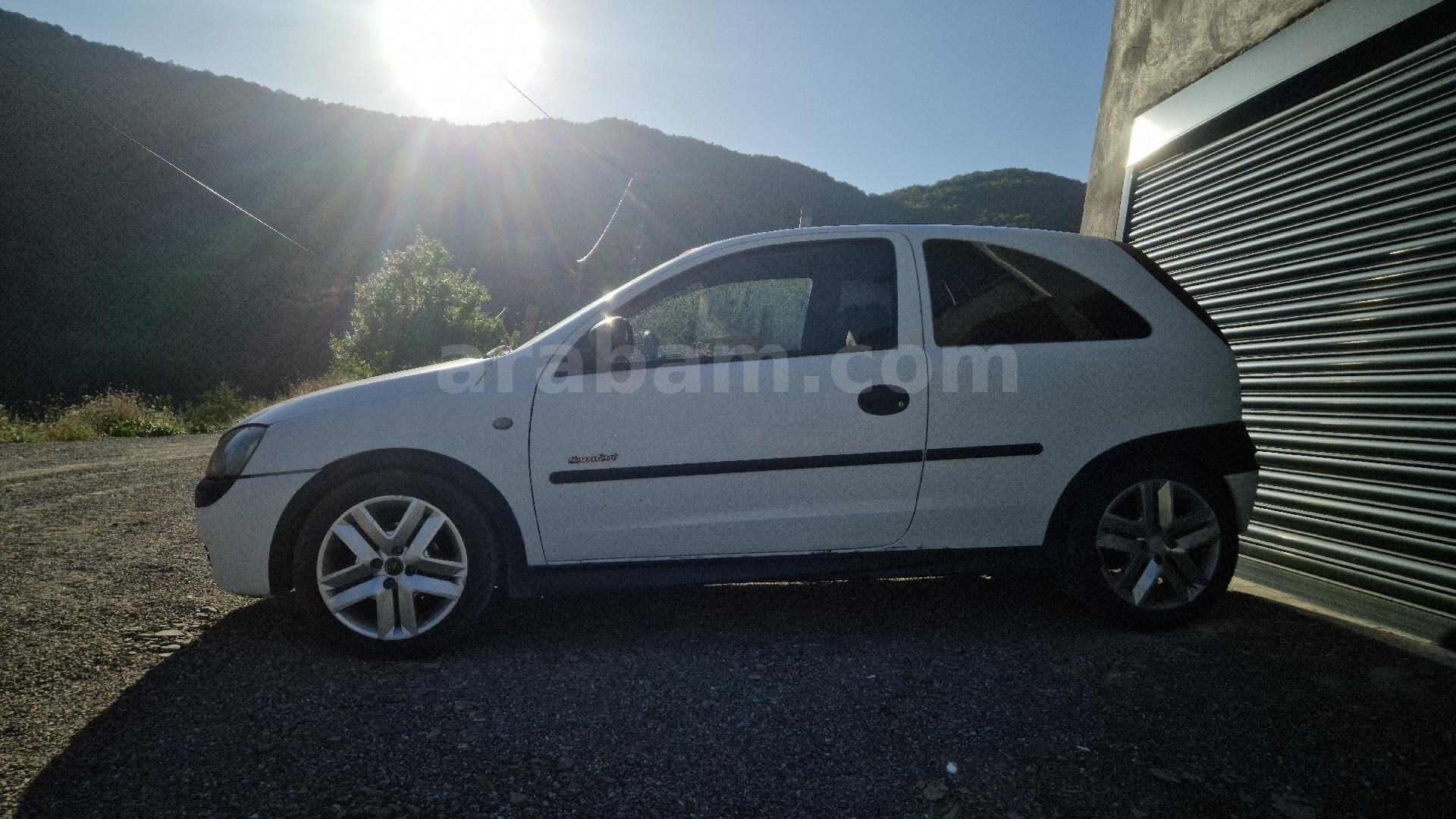 Sahibinden Opel Corsa 1.4 Comfort 2001 Model Bartın 319.000 km Beyaz 3