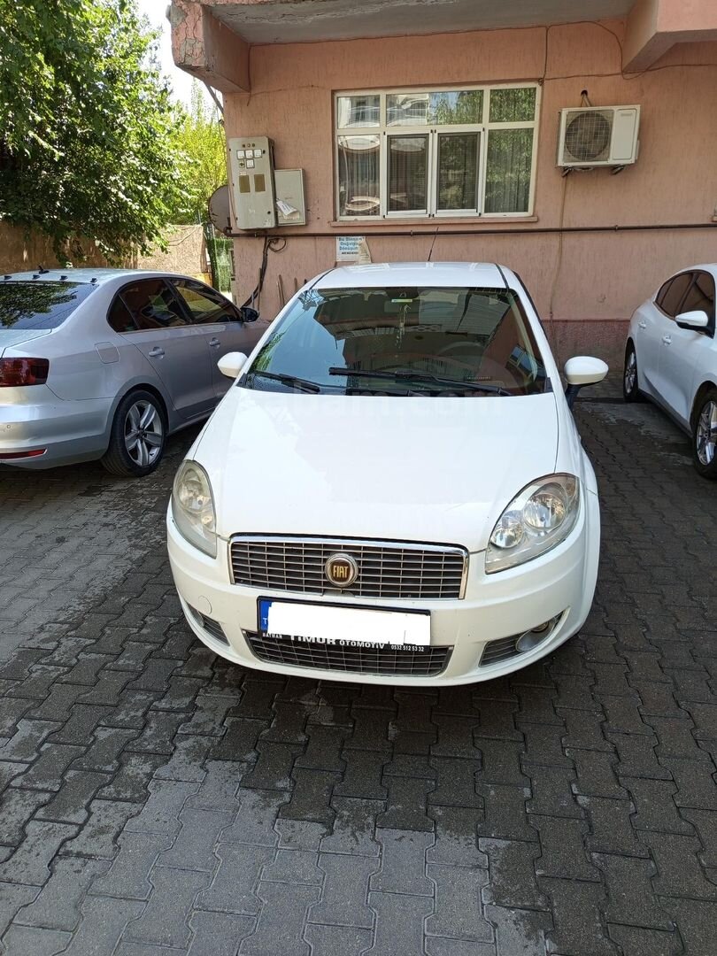 Sahibinden Fiat Linea 1.3 Multijet Active Plus 2015 Model Batman 285.000 km Beyaz 1