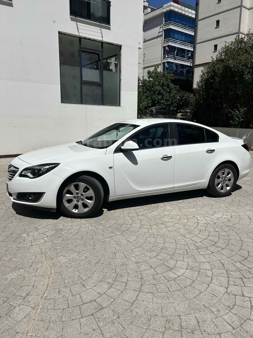 Sahibinden Opel Insignia 1.6 CDTI Design 2016 Model İstanbul 105.000 km Beyaz 7