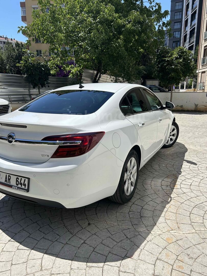 Sahibinden Opel Insignia 1.6 CDTI Design 2016 Model İstanbul 105.000 km Beyaz 4