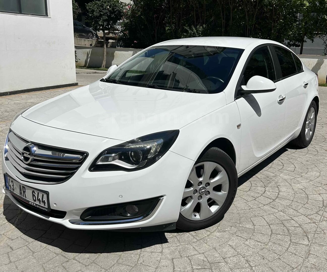Sahibinden Opel Insignia 1.6 CDTI Design 2016 Model İstanbul 105.000 km Beyaz 1