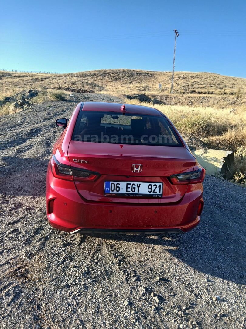 Sahibinden Honda City 1.5 i-VTEC Executive 2023 Model Ankara 52.000 km Kırmızı 4