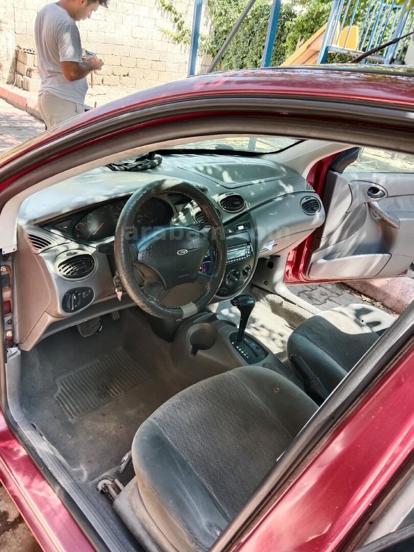 Sahibinden Ford Focus 1.6 Ambiente 2000 Model Kayseri 272.000 km Kırmızı 7