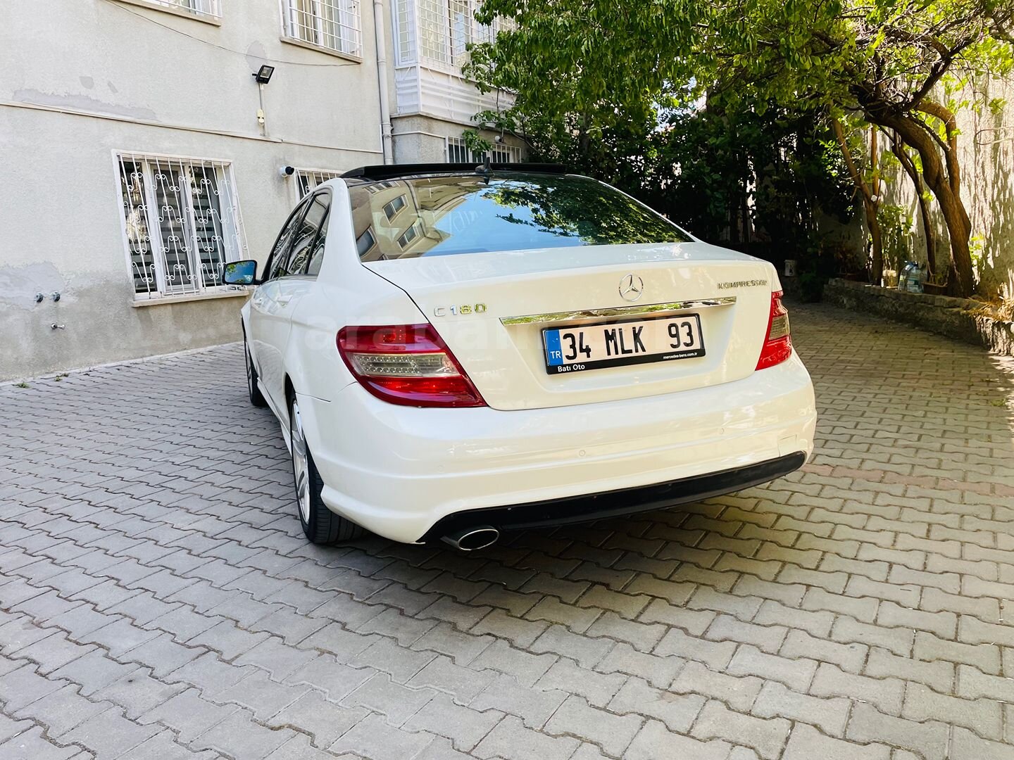 Sahibinden Mercedes - Benz C 180 Kompressor BlueEfficiency AMG 2010 Model Ankara 333.000 km Beyaz 4