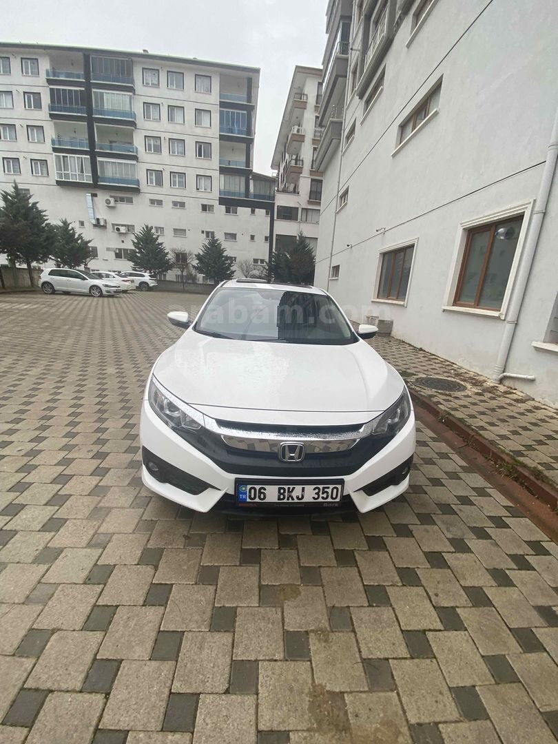 Sahibinden Honda Civic 1.6i DTEC Elegance 2018 Model Ankara 100.000 km Beyaz 3