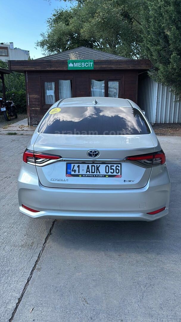 Sahibinden Toyota Corolla 1.8 Hybrid Flame X-Pack 2026 Model Kocaeli 6.001 km Gri (Gümüş) 2