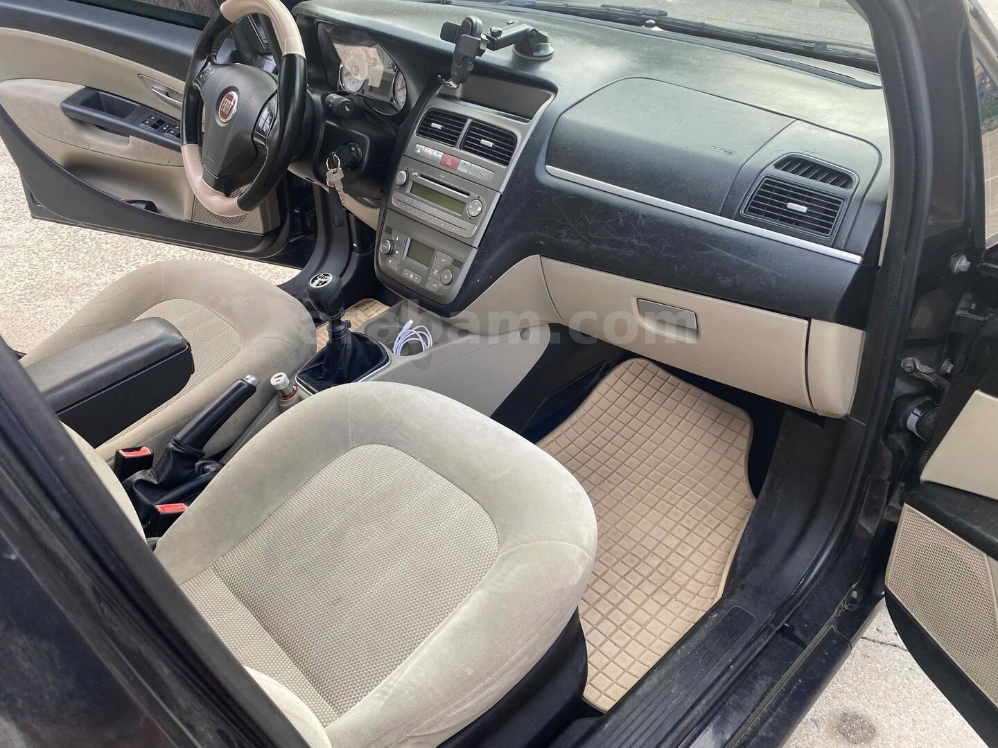 Sahibinden Fiat Linea 1.6 Multijet Emotion Plus 2012 Model Muğla 242.000 km Siyah 7